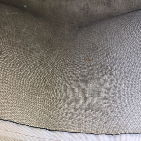 Gucci Brown Monogram Crossbody Bag with Tan Trim - Picture 4 of 16